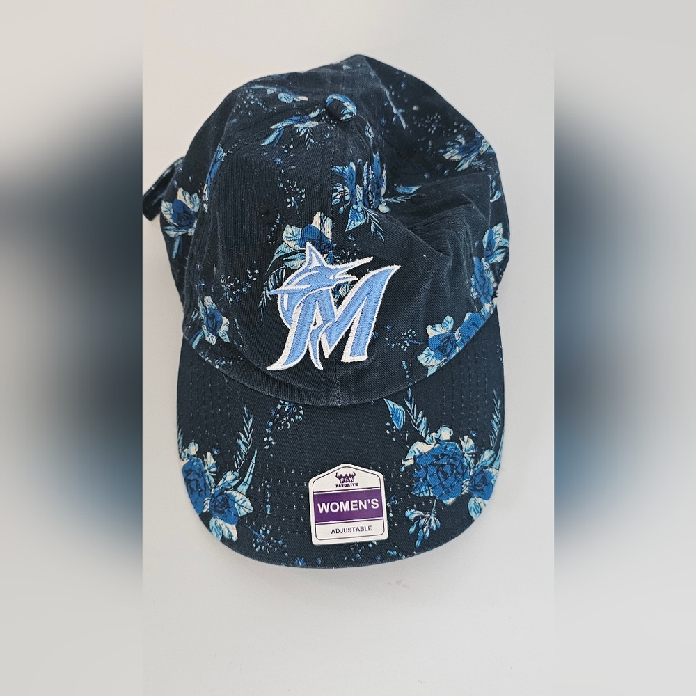 Floral Blue Women's Cap